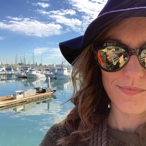 Meet your Posher, Angela